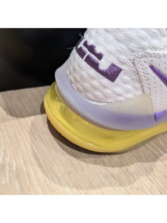 Nike LeBron 17 Low Lakers Sneakers Mens 9.5